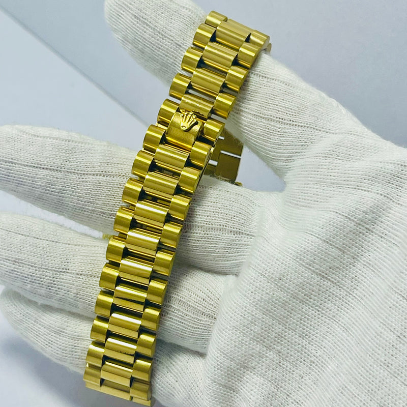 Rolex Submariner Golden Stainless Steel Men’s Watch – Classic Full Steel Edition | Oyster Perpetual Date | Waterproof 1000ft |Quartz movement  Luxury Timepiece