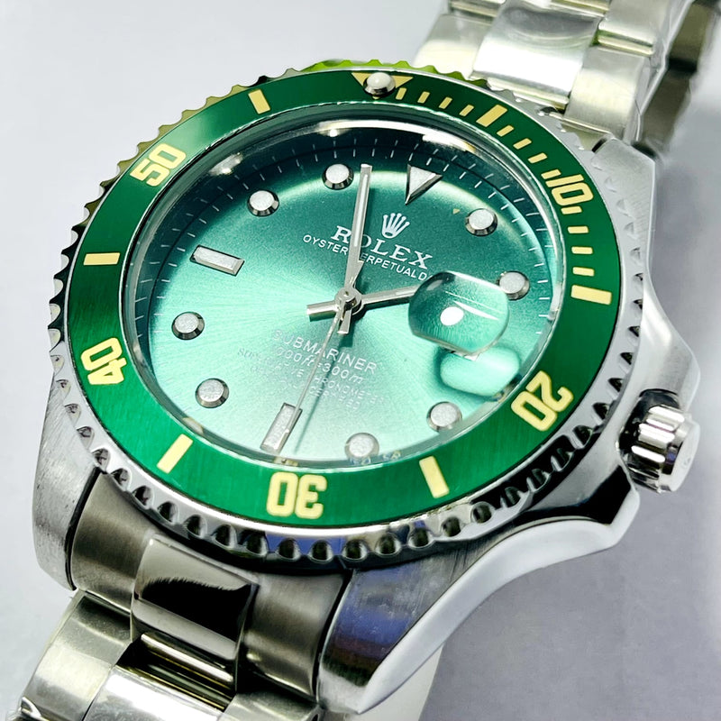 Luxury Rolex Submariner Green Dial Men’s Watch – Hulk Edition |  Silver Bracelet | 1000ft Waterproof