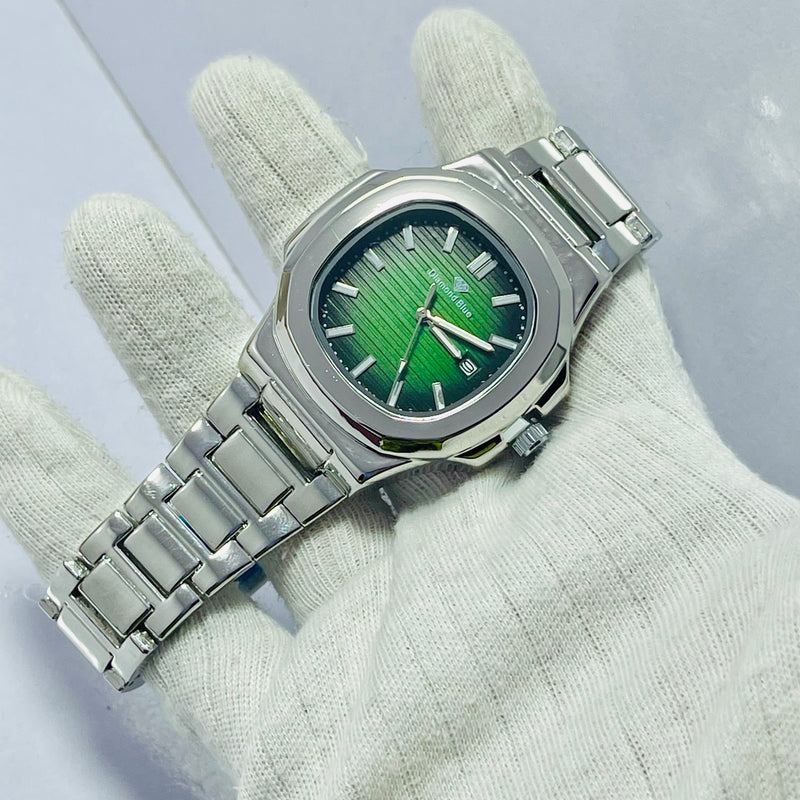 Limited Edition GREEN Dial Men's Watch –  Silver Bracelet _Mineral Glass _Superlative Finish