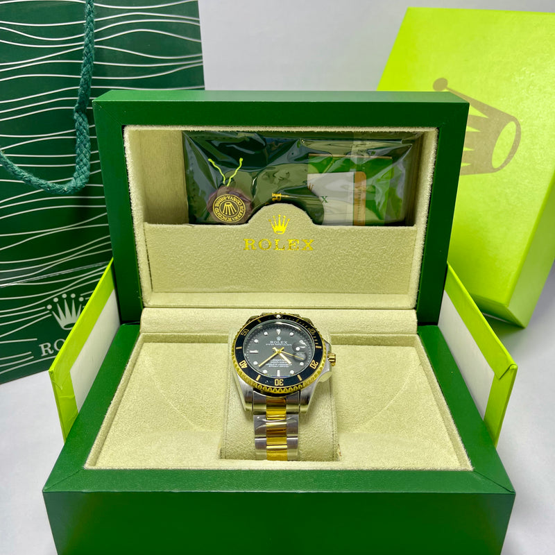 Luxury Rolex Submariner Black Dial Men's Watch – Two-Tone Gold & Silver Bracelet | Oyster Perpetual Date | Waterproof Resistance | Quartz Movement